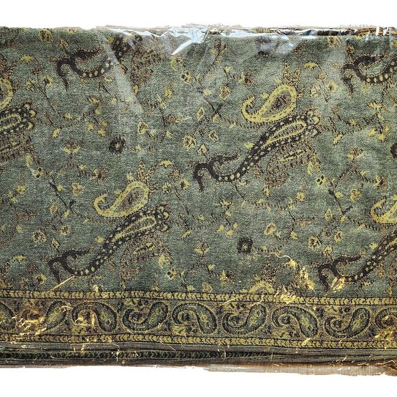 Pashmina Silk Scarf - New in Packaging. Green / Inventory Reduction - Picture 2 of 2